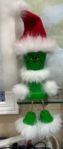 Grinch shelf dude