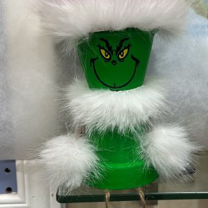 Grinch shelf dude